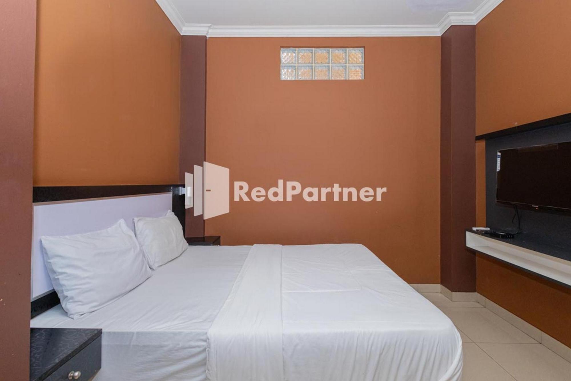 Star Hotel Jaksa Mitra Reddoorz Jakarta Exterior photo